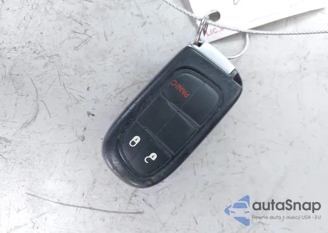 2019 Jeep Cherokee Latitude Plus Fwd from USA, damaged, VIN 1C4PJLLB2KD479513